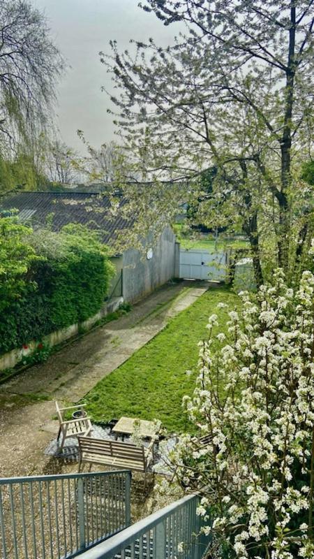 Apartament Les Perdrix Charleville-Mézières Zewnętrze zdjęcie